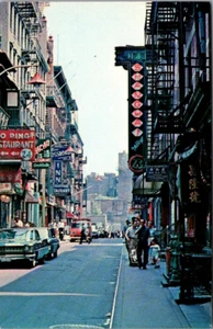 Postal de escena callejera de la ciudad de Nueva York de Chinatown - Imagen 1 de 2