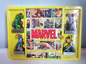 CLASSIC MARVEL SUPER HEROES COLLECTOR'S EDITION BARNES & NOBLE BOOK FIGURES Toys - Picture 1 of 8