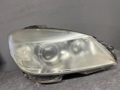 Conjunto de faros Mercedes-Benz Clase C 2008-2011 lado derecho del pasajero OEM Foto 1 de 4