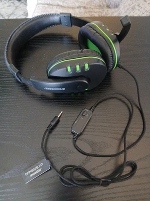 Wired Headset By DreamGear - Image 1 of 3