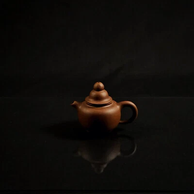 Tetera de arcilla Yixing Zisha, hecha a mano, forma pequeña, excelente estado Foto 1 de 4