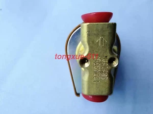 1PC New Parker 122K8363 115V Solenoid Valve Via FedEx or DHL - Picture 1 of 4