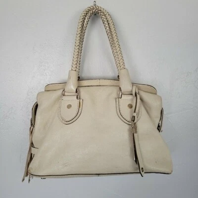 Cole Haan Marfil Blanco Cuero Cartera Bolso Magnético Top Borla Dije Foto 1 de 4
