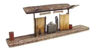 Bachmann 44-040 Diesel Fuelling Point 00 Gauge 162mm x 37mm x 56mm Track 48 Post - Image 1 of 4