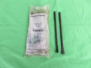 Mustang Shelby Cougar 67-70 dos pernos de retención de batería NOS "J" - Imagen 1 de 8