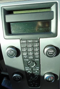 09 VOLVO C30 1.6D SE LUX RADIO CD CLIMATE CONTROL PANEL 06-13 BREAKING CAR - Picture 1 of 4