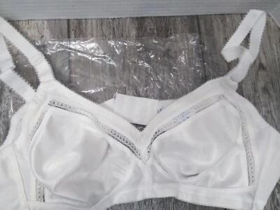 VTG. Underscore for JC Penny Comfort Hours Bra 36B (RN43472) STYLE 1075 - Image 1 of 4