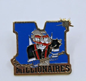 BCHL Quesnel Millionaires Hockey BC Canada Old Logo Collectible Pin Vintage - Foto 1 di 12