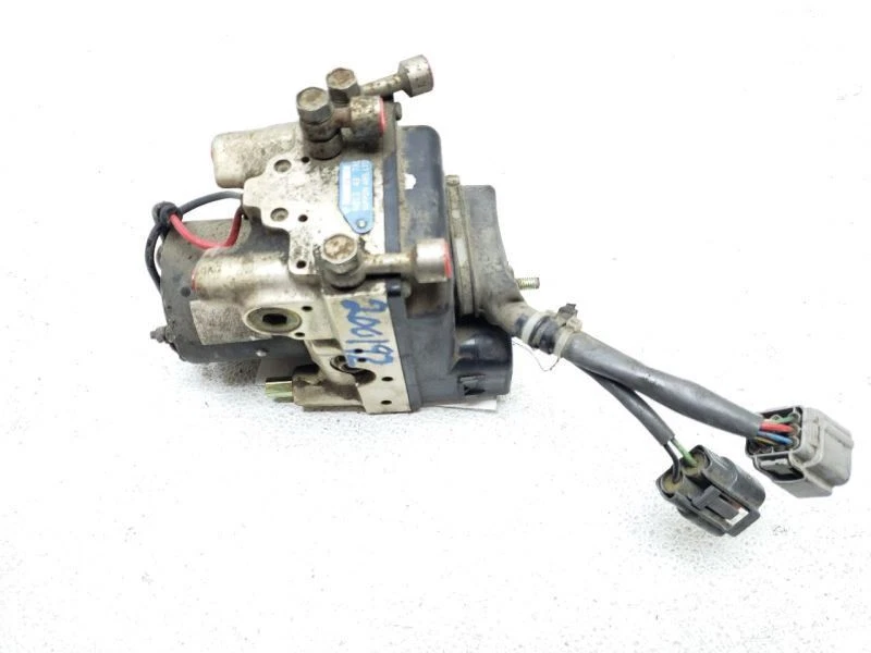 94 95 96 97 Mazda MX-5 Miata bomba de pieza de freno antibloqueo OEM NB13 43 7A0 Foto 1 de 4