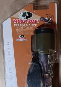 NIP Mossy Oak Performance Aluminum 2D Flashlight, Krypton Bulb, Water Resistant  - Picture 1 of 8