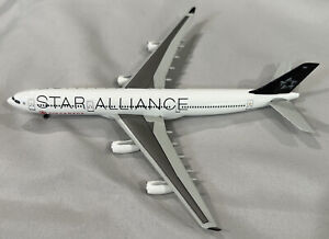 1:400 scale diecast airliners A340-300 Air Canada