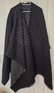 Nümph PONCHO Damen Wendeponcho Grau Schwarz Onesize 100% Polyester - Bild 1 von 7