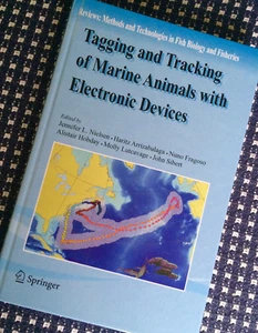 TAGGING & TRACKING MARINE ANIMALS W/ ELECTRONIC DEVICES Neilson FREE US POSTAGE! - Imagen 1 de 8