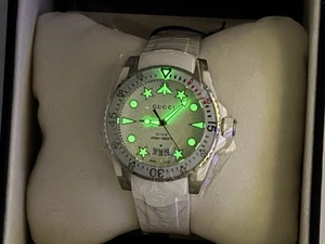 GUCCI YA136337 Unisex Dive White Armbanduhr 40mm - Bild 1 von 11