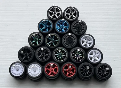 Ruedas y neumáticos de goma a escala 1/64 (10 juegos) Real Riders se adapta a Hot Wheels Set J Foto 1 de 4