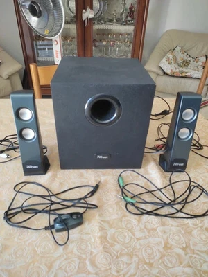 Set 2 Casse Altoparlanti + Subwoofer Trust nero - Immagine 1 di 4
