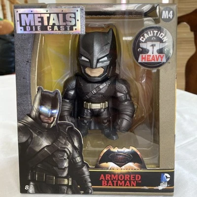 Figura Coleccionable Batman Blindado M4 Die Cast 2015 Batman V Superman NUEVO GT  Foto 1 de 4