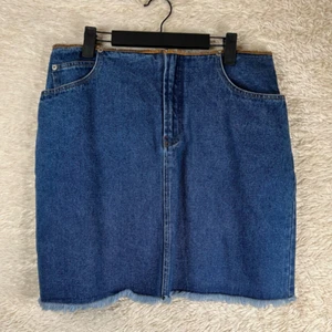 Bill Blass Jeans Womens Denim Pencil Skirt Blue Pockets Frayed Hem Cotton 12 - Picture 1 of 12