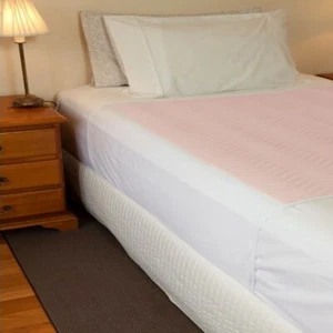 2 Washable Bed Pads with Tucks, incontinence, bedwetting potty training, 85x90cm - Picture 1 of 6