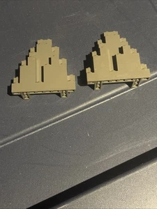 Lego 2 Stück City dunkelgraue Felsplatte 3x8x7 dreieckige Teile (LURP) - Bild 1 von 4