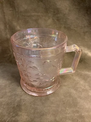 1980s pink iridescent carnival glass Raven/bird mug Alfred Larch imperial - Image 1 of 4