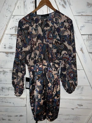 Nuevo sin etiquetas Vestido Mini Manga Larga Estampado Ojo de Cerradura Marciano Paisley Pequeño Foto 1 de 4