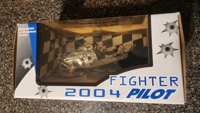 2004 Arctic Cat Firecat Fighter Pilot 1:18 Scale Diecast Model Snowmobile F7 Die - Image 1 of 3