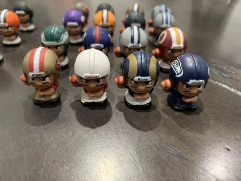NFL Teenymates Series 1 QBs - Individual Figures - Set Fillers - New Stock 7/29 Cover