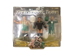 Jakks WWE Treacherous Trios 9 2008 confezione da 3 Hornswoggle JBL Finlay RARO NUOVO CON SCATOLA MOC - Foto 1 di 5