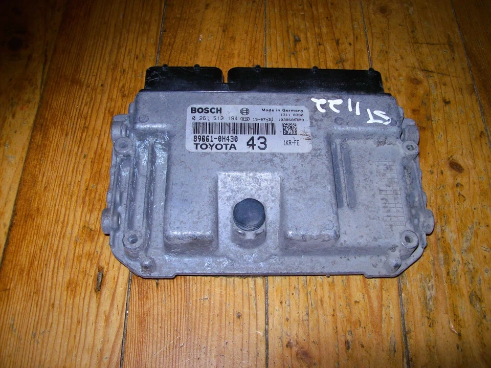 Centralina motore Toyota Aygo 1.0 0261S12194 89861-0H430 07-2015 - Immagine 1 di 1