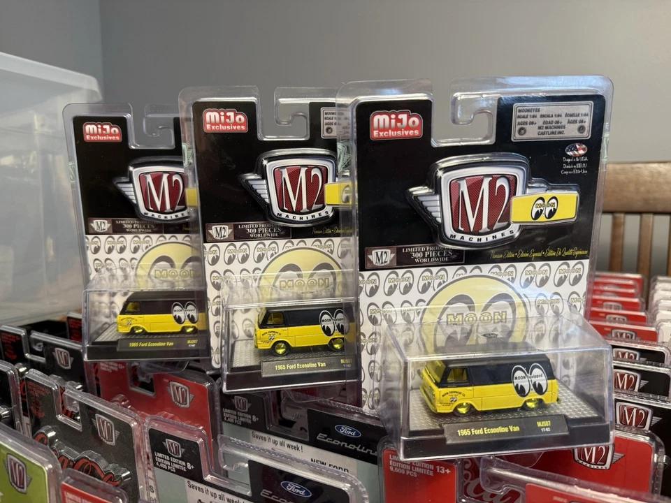 M2 Machines 1965 Mooneyes Ford Econoline Van Chase 1/300 MiJo Exclusive MJS07 17 - Image 1 of 1