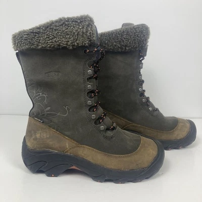 Botas de invierno KEEN para mujer 8 aisladas impermeables de cuero con adornos Sherpa 200 gramos Foto 1 de 4