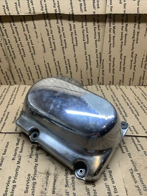 Cubierta del eje de transmisión izquierdo Yamaha V Star 650 CLASSIC 1998-2003 cubierta del engranaje medio Foto 1 de 4