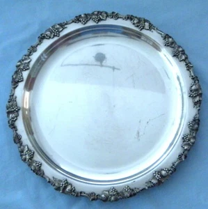 SHEFFIELD SILVER CO. - Brooklyn NY 12 Inch Round Silver Plated Platter w/ Grapes - Picture 1 of 11
