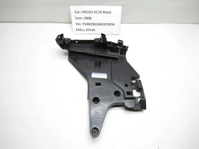 Suporte de trava de porta Volvo XC70 2008 LH 08663908 FABRICANTE DE EQUIPAMENTO ORIGINAL - Imagem 1 de 4