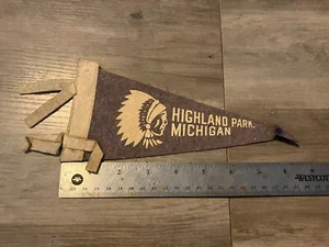 Vintage Felt Small Pennant Highland Park Michigan - Picture 1 of 3