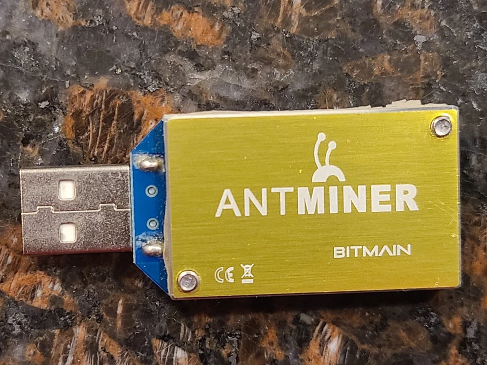 Bitmain Antminer U1 V1.1 SHA-256 Bitcoin (BTC) Minero Coleccionable, Estuche Original Foto 1 de 4