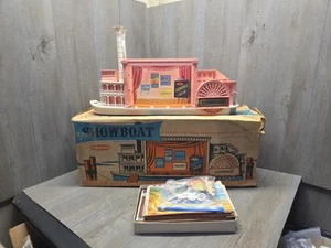 Vintage 1962 Remco Showboat Theater Playset Toy with Original Scenes & Box - Picture 1 of 21