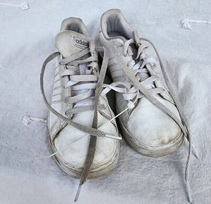 Adidas PWJ 001004 Women's Lace-up Sneakers, White, Size US 3 **DIRTY** - Picture 1 of 7