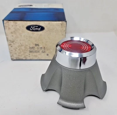 Tapa central de rueda Ford Ltd II/Underbird Deluxe 1977-79 D7OZ-1130-C Foto 1 de 4