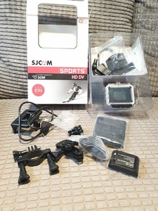 SJCAM SJ4000 WiFi Body Camera with Accessories Used - Picture 1 of 3