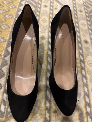 Tacones de gamuza negros Tahari Westerly para mujer talla 10M Foto 1 de 4