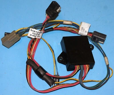 1979 Lincoln Continental Mark V OEM Speaker Transfer Relay Box - D8LY-18B821-A - Image 1 of 2