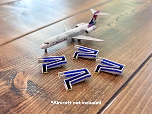 1:400 Modell Flughafen Zubehör - 4 Stück *gesenkt* Bordrampe Set (blau) - Bild 1 von 13
