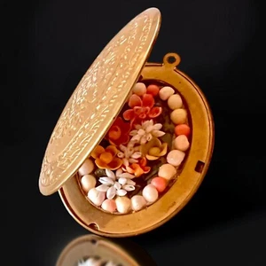 Victorian Seashell Diorama Locket Pendant Antique Gold Overlay Rare OOAK - Picture 1 of 9