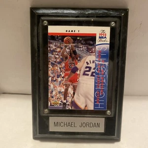 93-94 Upper Deck NBA Finals Michael Jordan Sports Card In Wooden Hanger Plaque - Picture 1 of 3