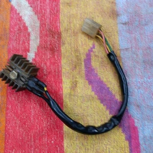 Rectifier - Honda CB350 CL350 SL350 CB360 CB450 CB500T Twins - XL175 MT250 - Picture 1 of 4