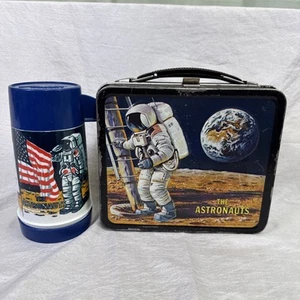 Vintage THE ASTRONAUTS Lunchbox & Thermos - Moon Landing NASA (1969) Aladdin - Picture 1 of 15