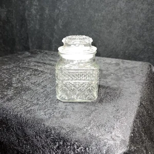 Anchor Hocking Wexford Clear Glass 5 1/2" Canister - Picture 1 of 8