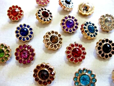 7  Ösen-Knöpfe rund floral viele Farben Glitzer-Steinchen 18mm Durchmesser K82.1 - Bild 1 von 3